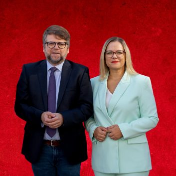 Thumbnail App-Podcast-Cover: Talking Red - Ganz direkt. Webseite